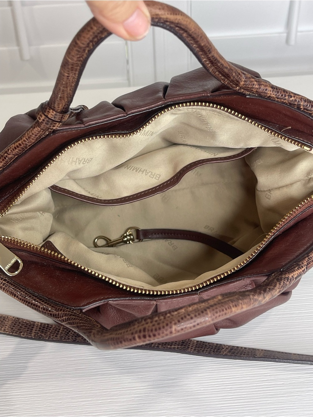 Brahmin Leather Pleated Satchel Bag with Removable Crossbody Strap - Picture 4 of 8